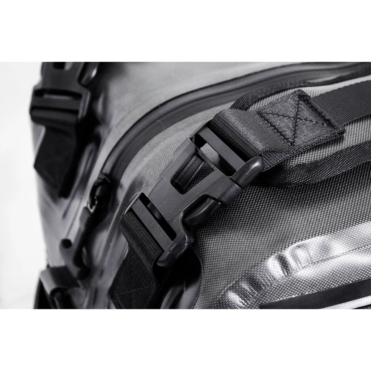 Dry Duffel - 30L - Image 4